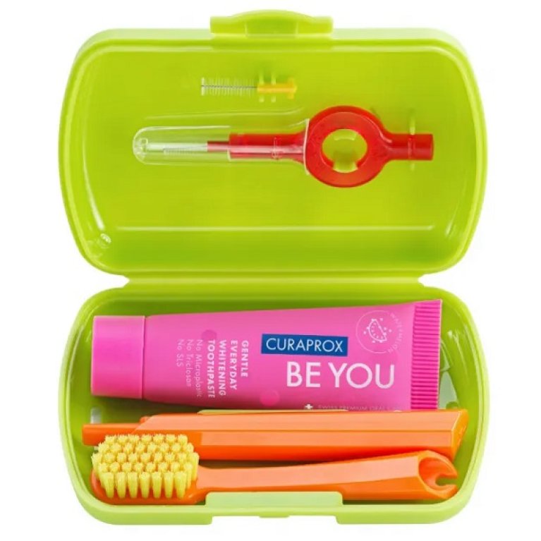 Curaprox Travel Set - spazzolino da viaggio + dentifricio + scovolino - Verde Curaprox Travel Set - spazzolino da viaggio + dentifricio + scovolino - Verde
