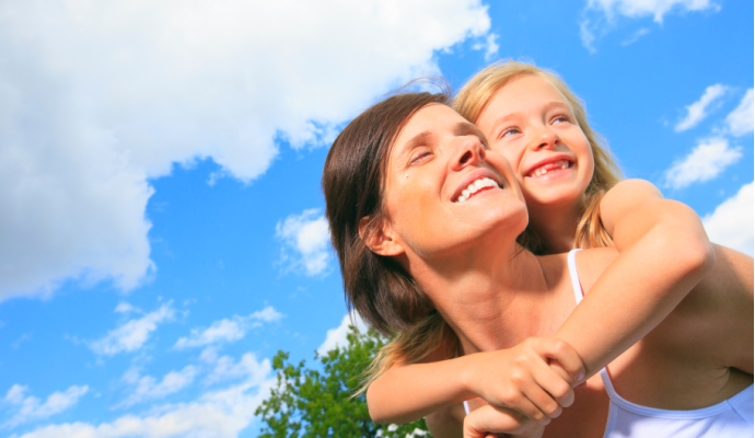 Mamma al Top: consigli per il benessere fisico e mentale durante la maternità Mamma al Top: consigli per il benessere fisico e mentale durante la maternità