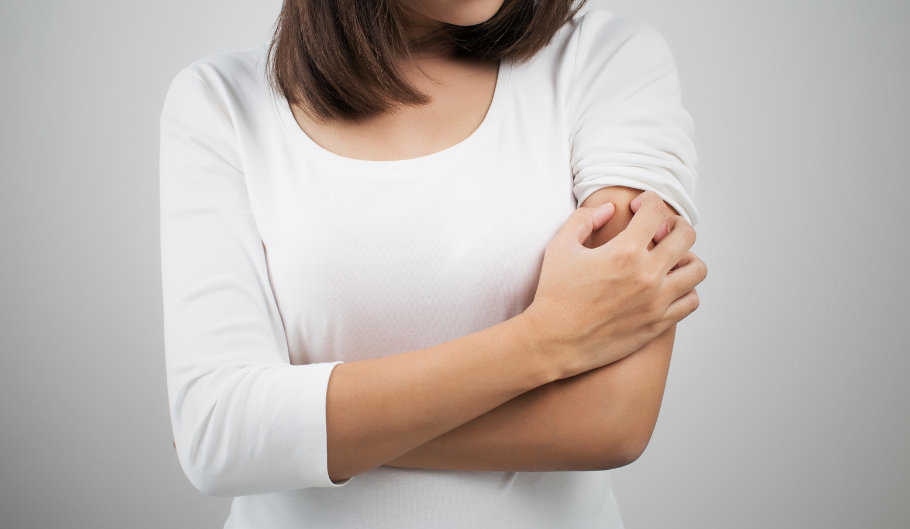 Dermatite atopica: cos’è, come si manifesta e come si gestisce