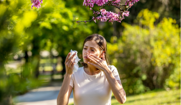 Allergie primaverili: come affrontarle con i rimedi naturali