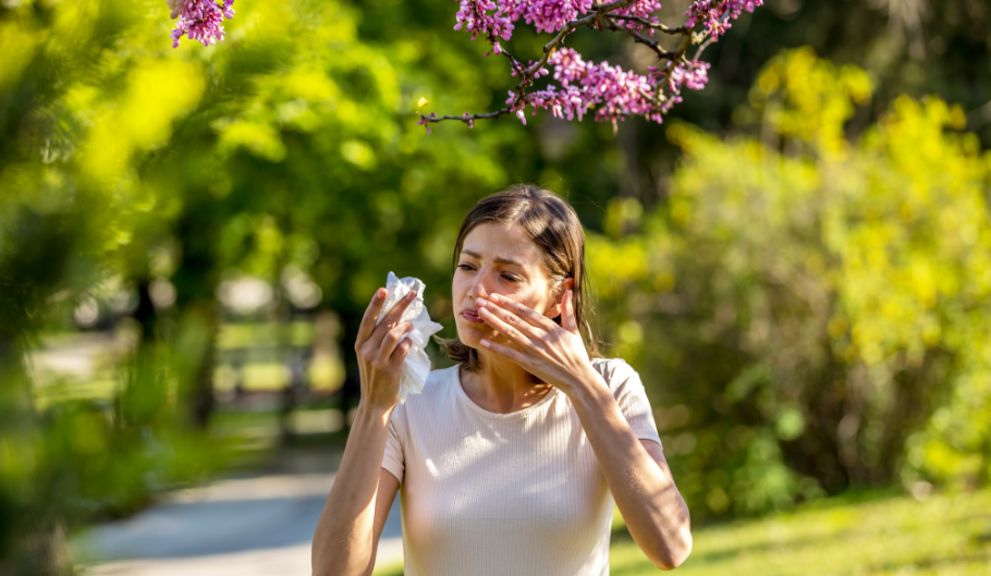 Allergie primaverili: come affrontarle con i rimedi naturali