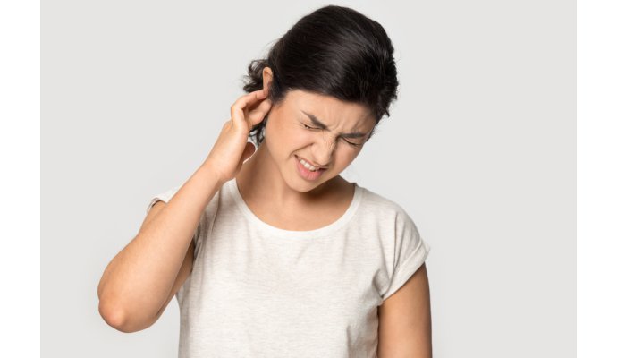Hai il tappo di cerume? Scopri perché si forma e come toglierlo Hai il tappo di cerume? Scopri perché si forma e come toglierlo